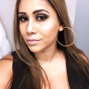 Meet your Posher, Terri